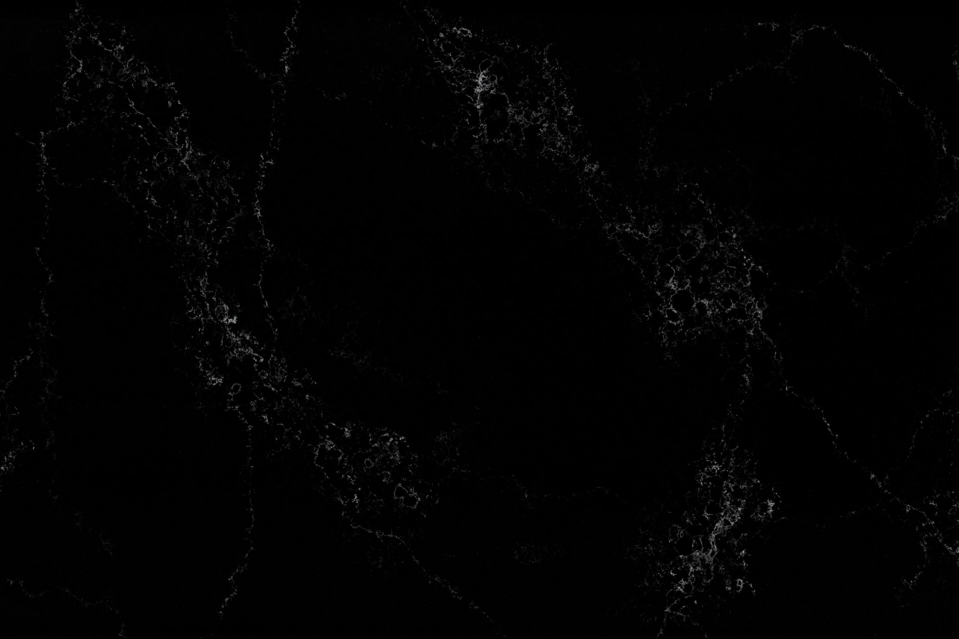 5101 Empira Black